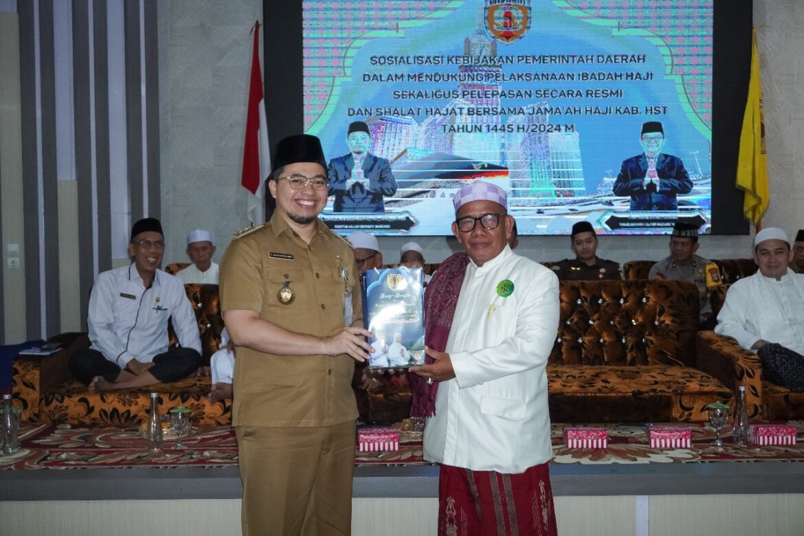 Bupati HST lepas 298 calon Jamaah Haji di Pendopo Bupati, Provinsi Kalimantan Selatan