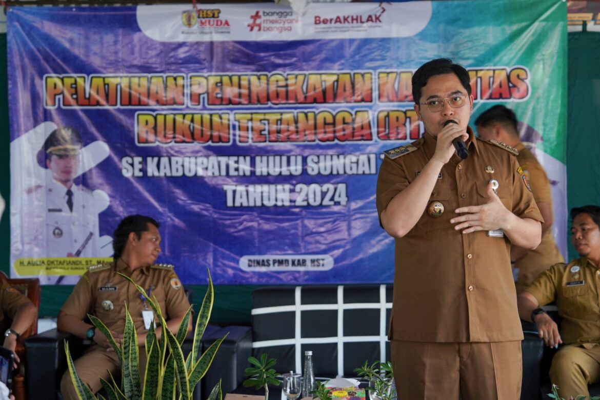 Bupati Aulia jadi narasumber pada acara pelatihan peningkatan kapasitas RT