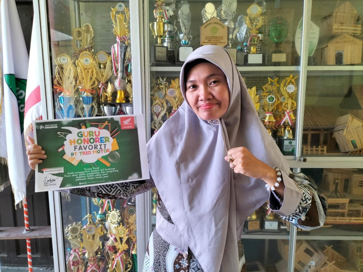 Salah Satu Pemenang Program Apresiasi Guru Honor