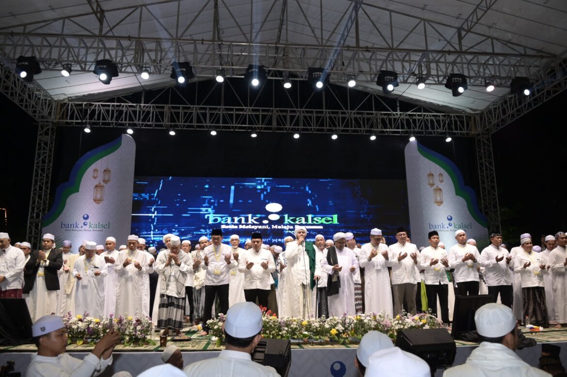 Bank Kalsel sukses mempersembahkan event Bank Kalsel Bershalawat dengan mengambil tema "Keberkahan Untuk Banua".(foto:humas bank kalsel)