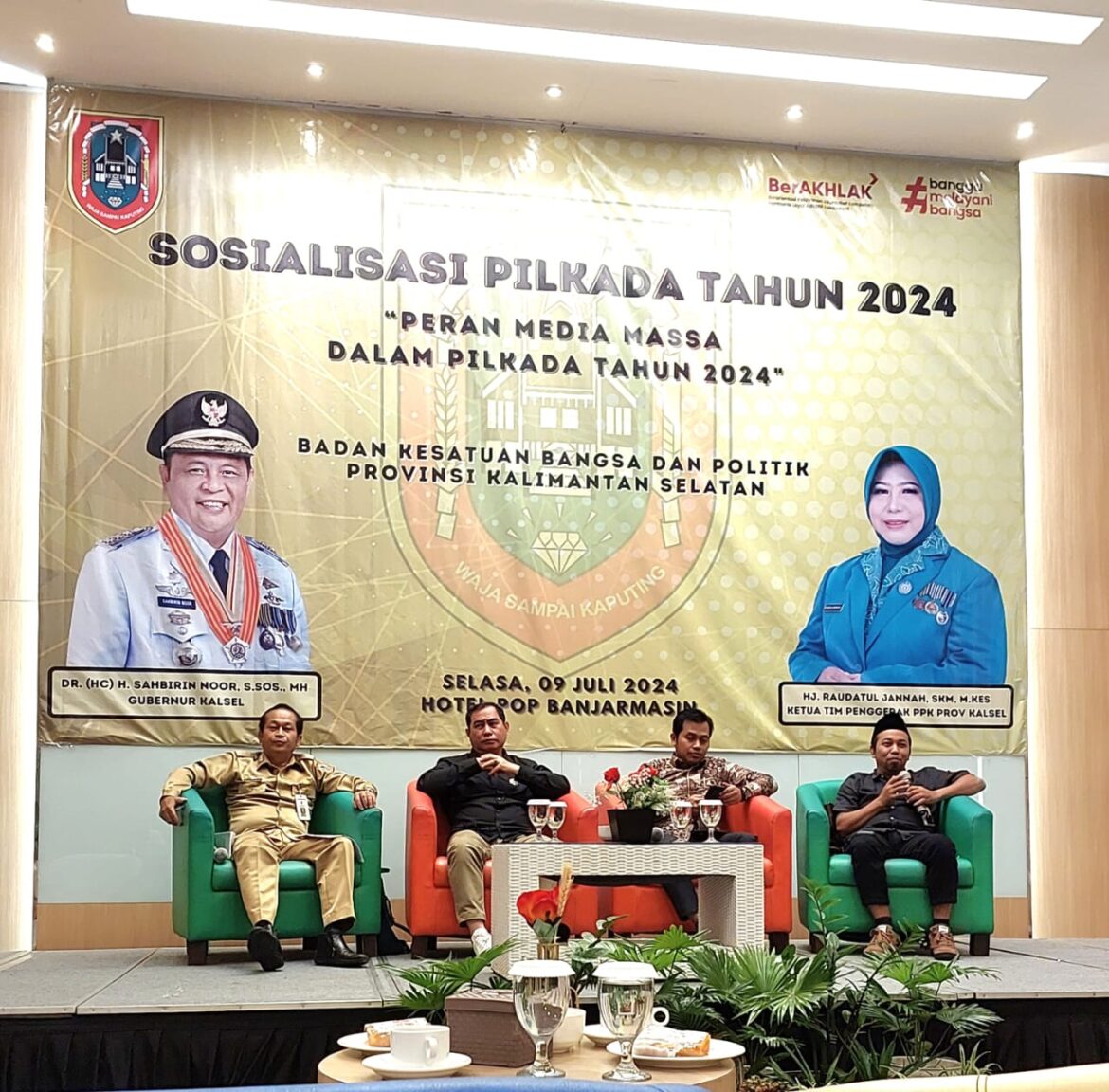 Sosialisasi Pilkada Tahun 2024 oleh Bakesbangpol Provinsi Kalsel yang dihadiri sejumlah wartawan di salah satu hotel di Banjarmasin, Selasa (9/7/2024).(foto: tya/brt)