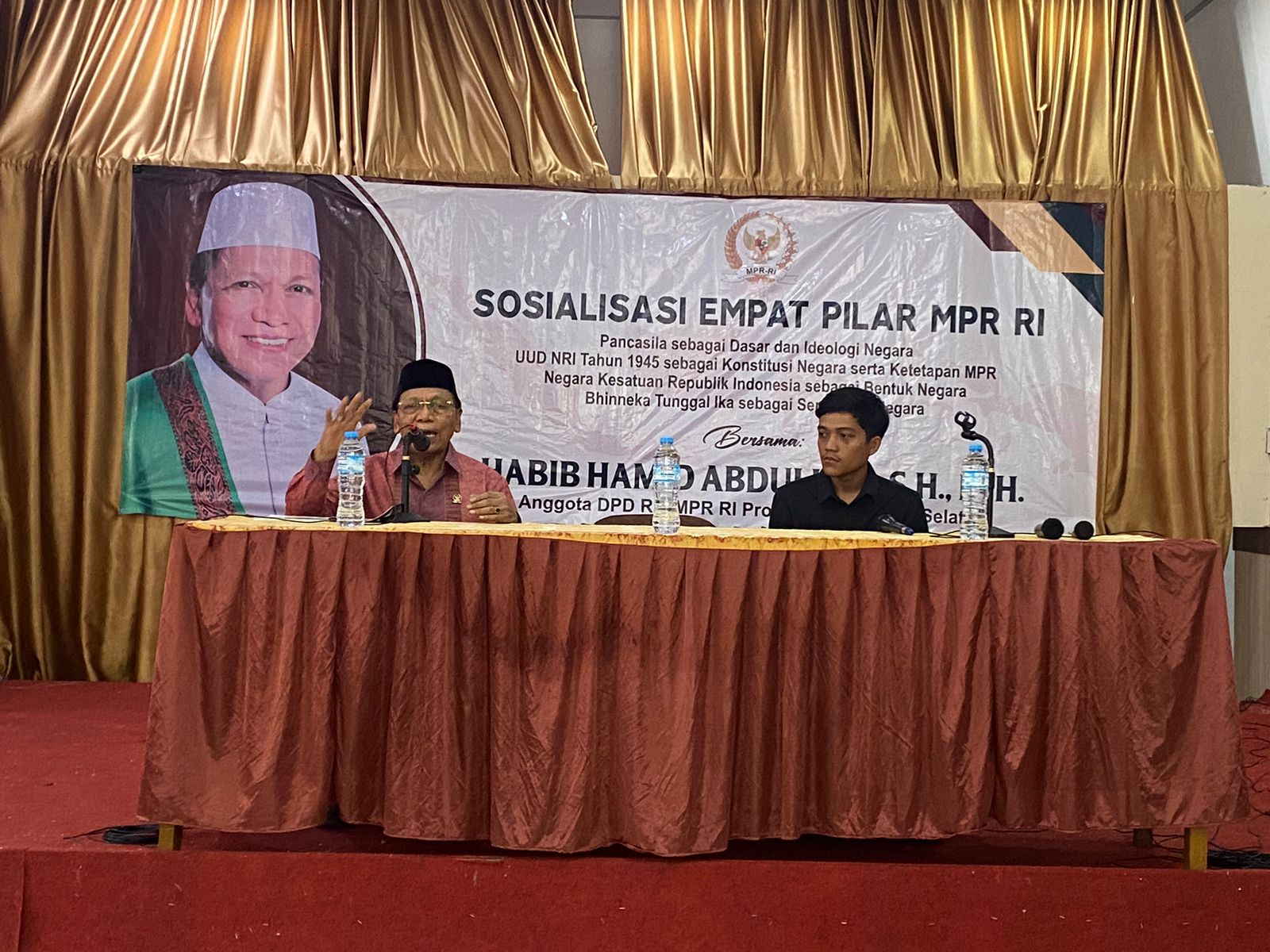 Habib Hamid Abdullah saat menyampaikan materi empat pilar MPR RI.