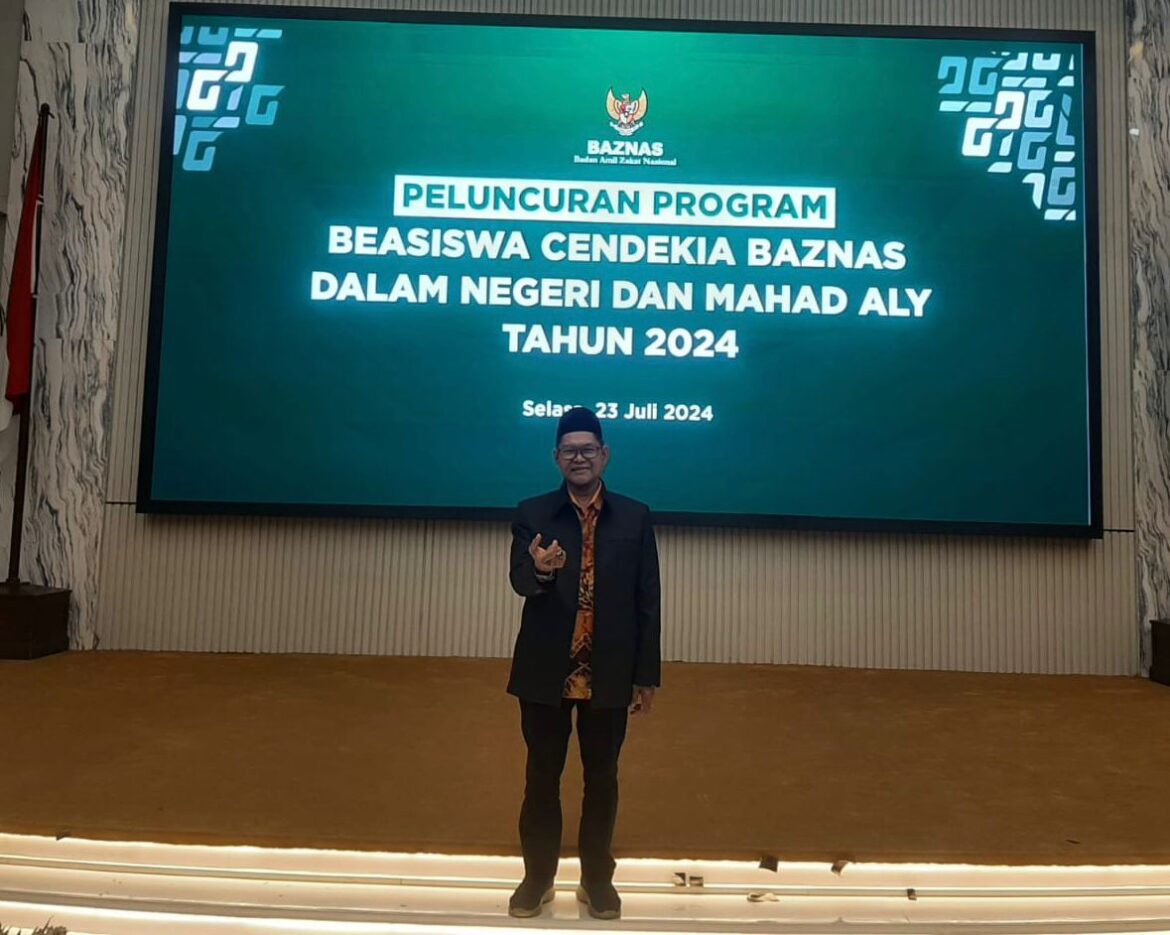 Rektor Unukase Dr Abrani Sulaiman