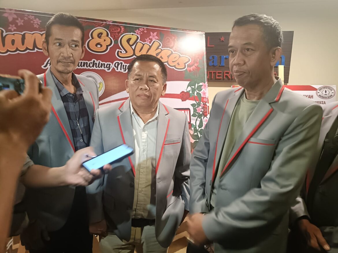 Anang Misran dan Aspihani Ideris kepada Wartawan