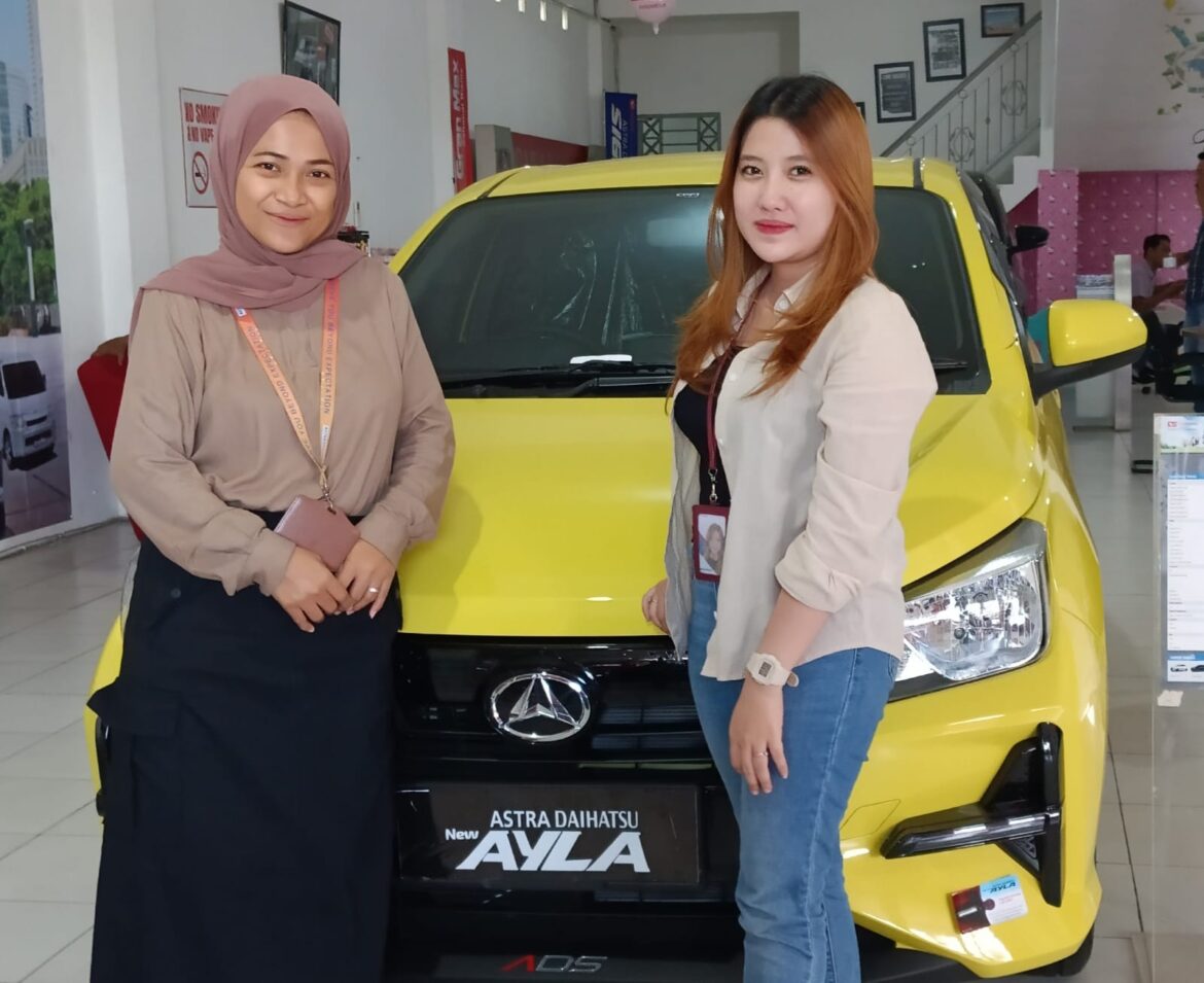 Bagian dari program Low Cost Green Car (LCGC), Ayla menawarkan harga terjangkau, efisiensi bahan bakar, dan fitur-fitur modern (foto:istimewa)