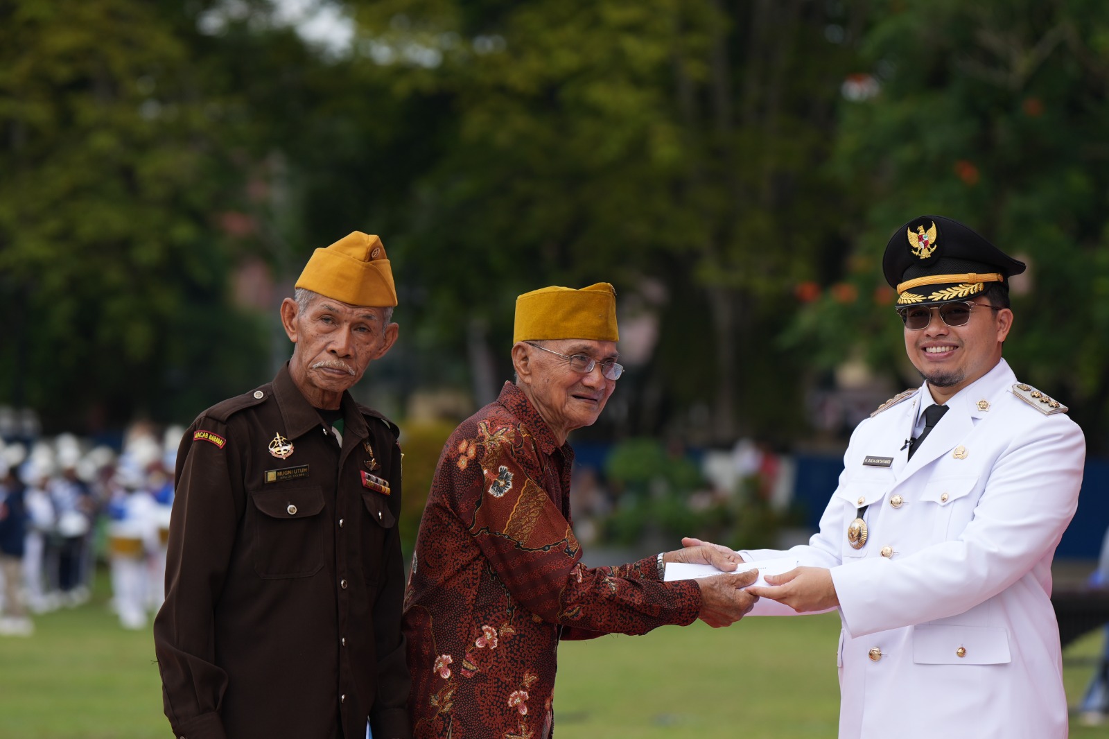 Bupati penghargaan kepada Veteran yang ada di Bumi Murakata