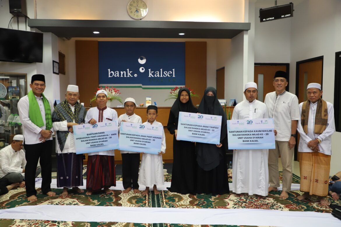 Spirit Berbagi dan Bank Kalsel Rayakan Milad Unit Usaha ke-20 (foto:humas bank kalsel)