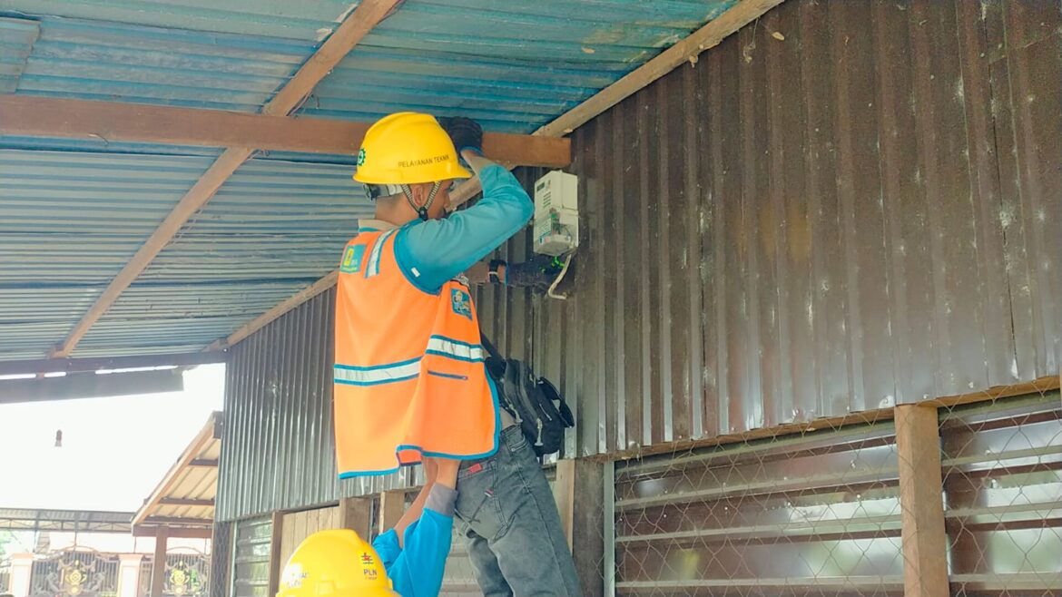 Satpoll PP HST Lakukan Penindakan Tegas Kepada Warung Remang-remang di Desa Sungai Buluh