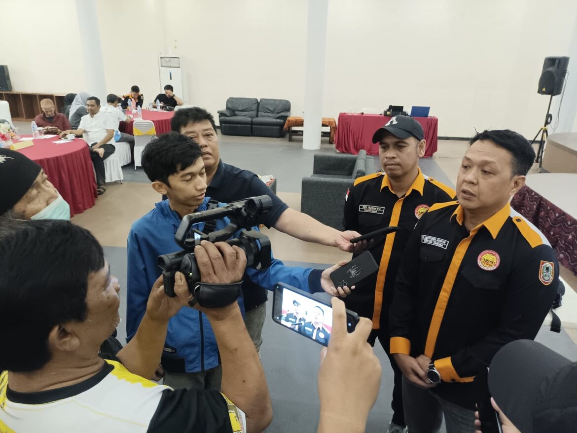 Ketua POBSI Kalsel Mustohir Arifin saat Rakeprov 2024, Sabtu (12/10) malam di Hotel 88 Banjarmasin. (foto: Tolah/brt)