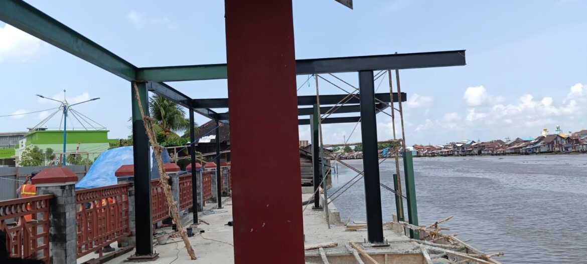 Halte Sungai di Depan RSUD Sultan Suriansyah Jalan RK Ilir Kota Banjarmasin (foto:baritopost)