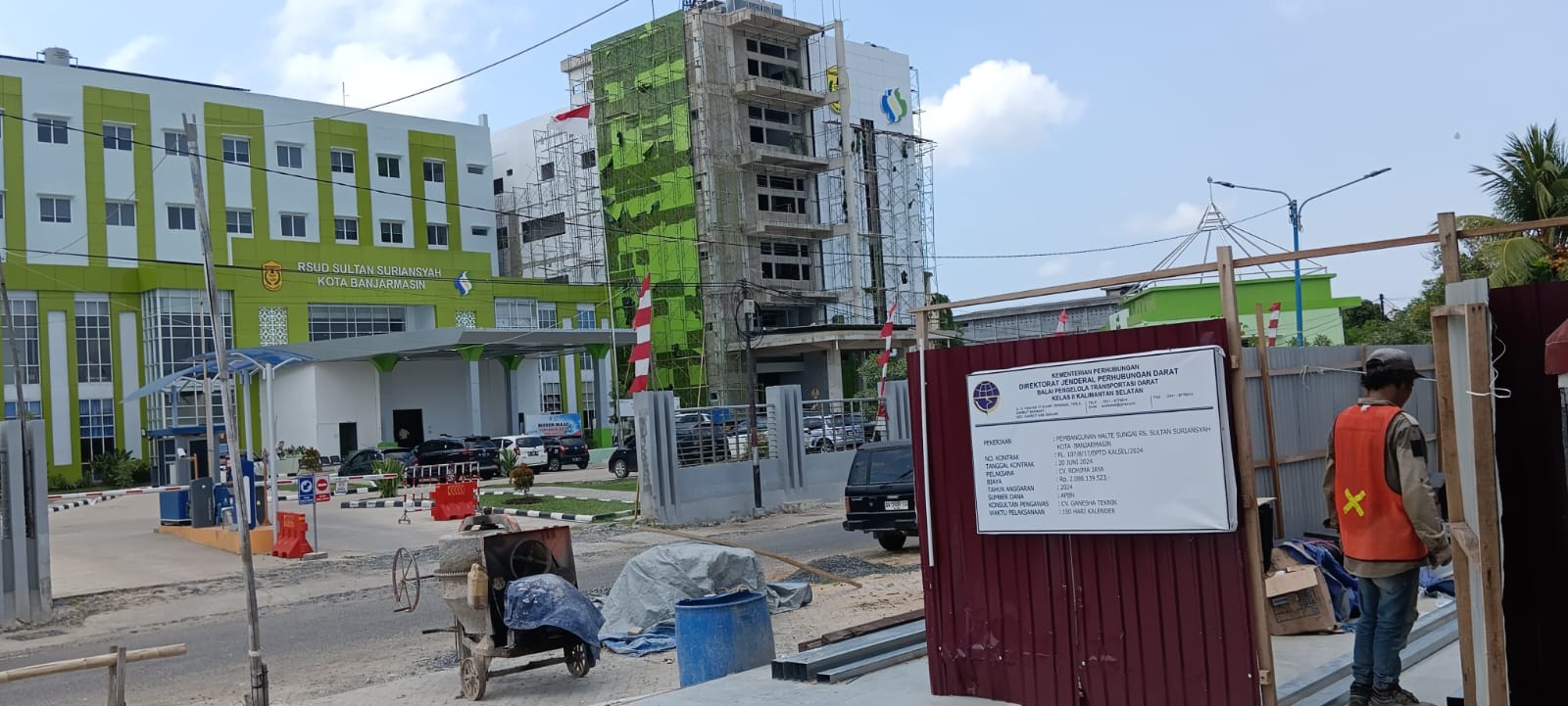 Tampak Pembangunan Halte Sungai di Depan RSUD Sultan Suriansyah Jl RK Ilir Banjarmasin Selatan