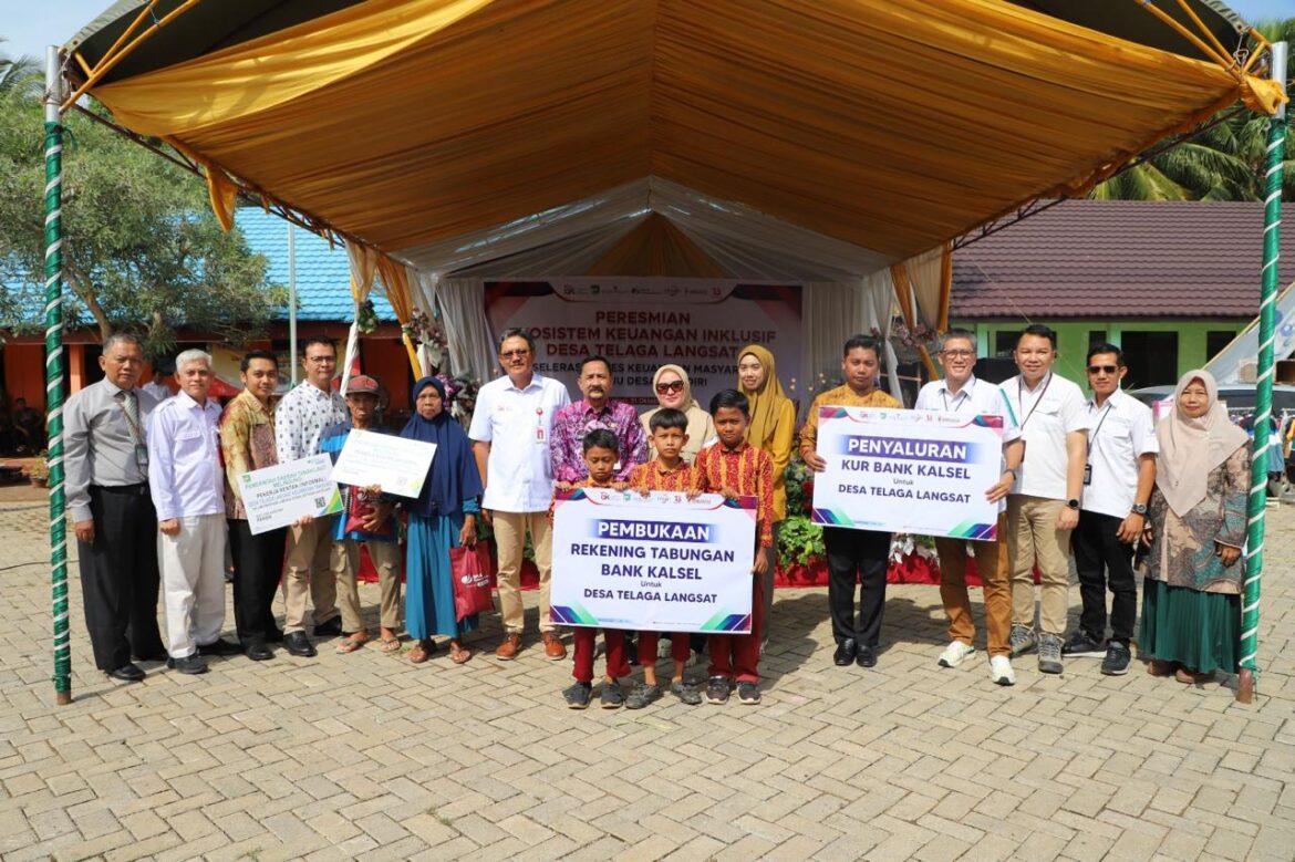 Bank Kalsel hadir mengambil peran sebagai lembaga jasa keuangan yang menyediakan ragam produk/layanan untuk implementasi EKI di Desa Telaga Langsat (foto: humas bank kalsel)