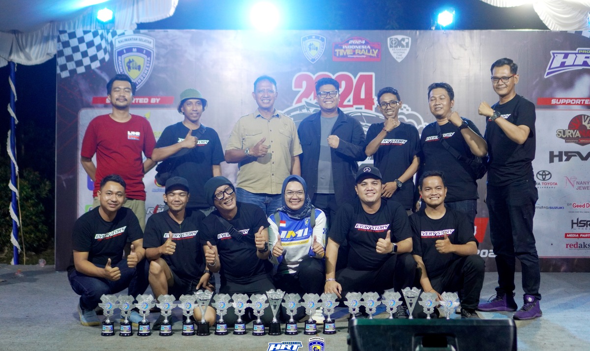 SKB Trans-Rally Team dengan sederet tropy hasil raihan di beberapa kelas Kejurnas PWR 2024 Kalsel (Ist)