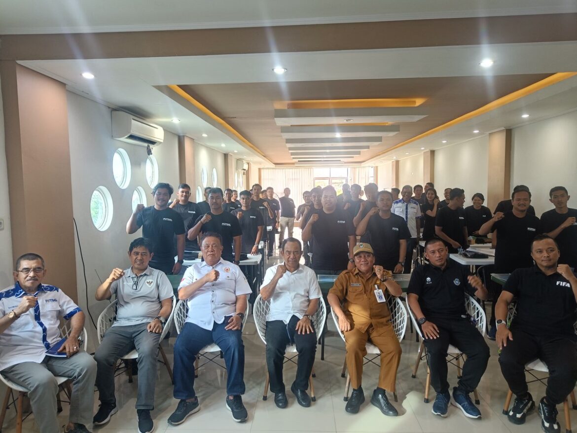 Pelatihan wasit futsal level 1 dan 2 pad 10 sampai 14 Desember 2024 di Borneo Indoor Futsal, Banjarmasin. (foto: ist/brt)