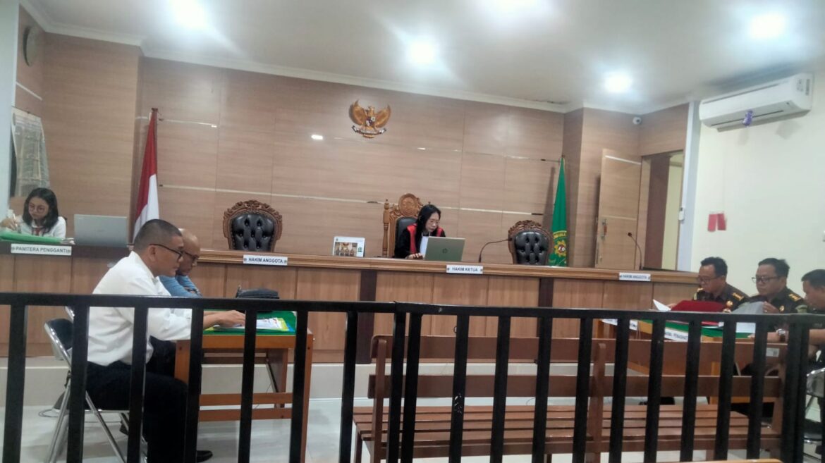 Suasana sidang praperadilan dua karyawan salah satu bank plat merah melawan Kejati Kalsel.