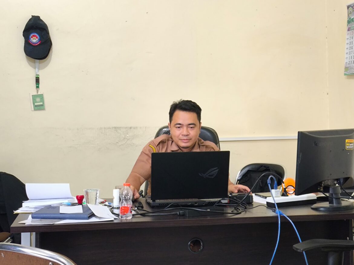 Kepala Dinas Perkim Kabupaten HST Sa'adianoor.(foto : yufanata/brt)