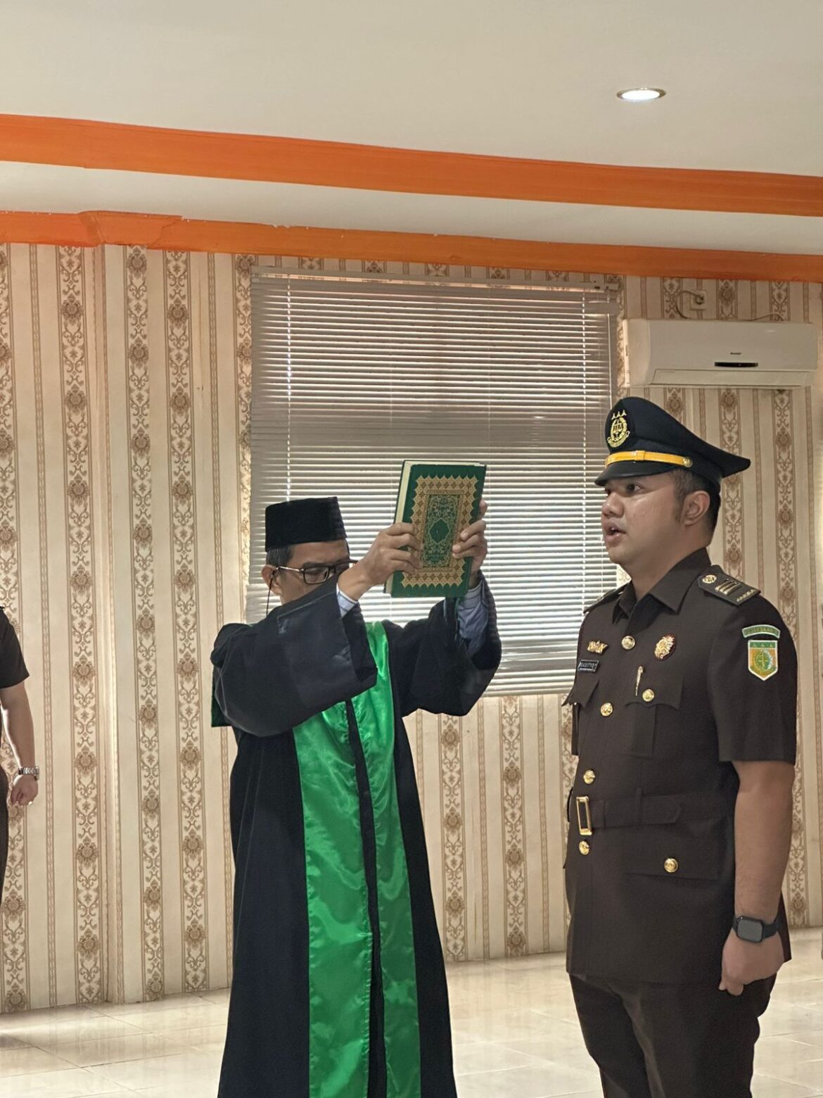 Radityo Wisnu Aji SH saat dilantik dan diambil sumpahnya.