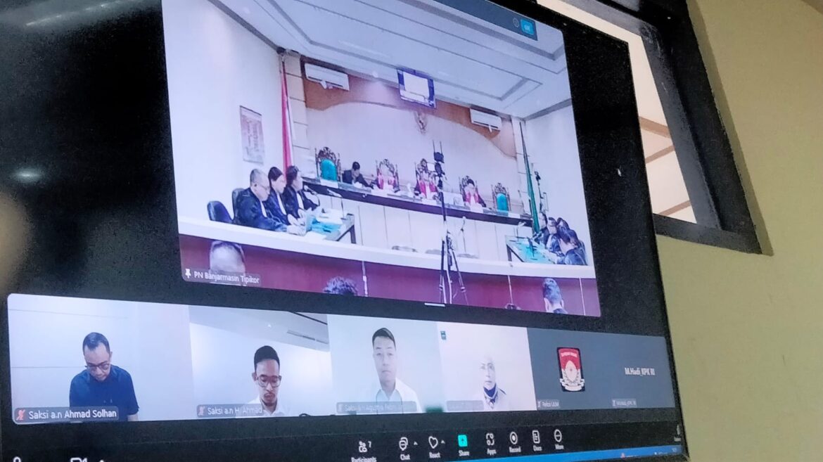 JPU menghadirknn empat saksi yang juga merupakan tersangka pada OTT KPK di Dinas PUPR beberapa waktu lalu.