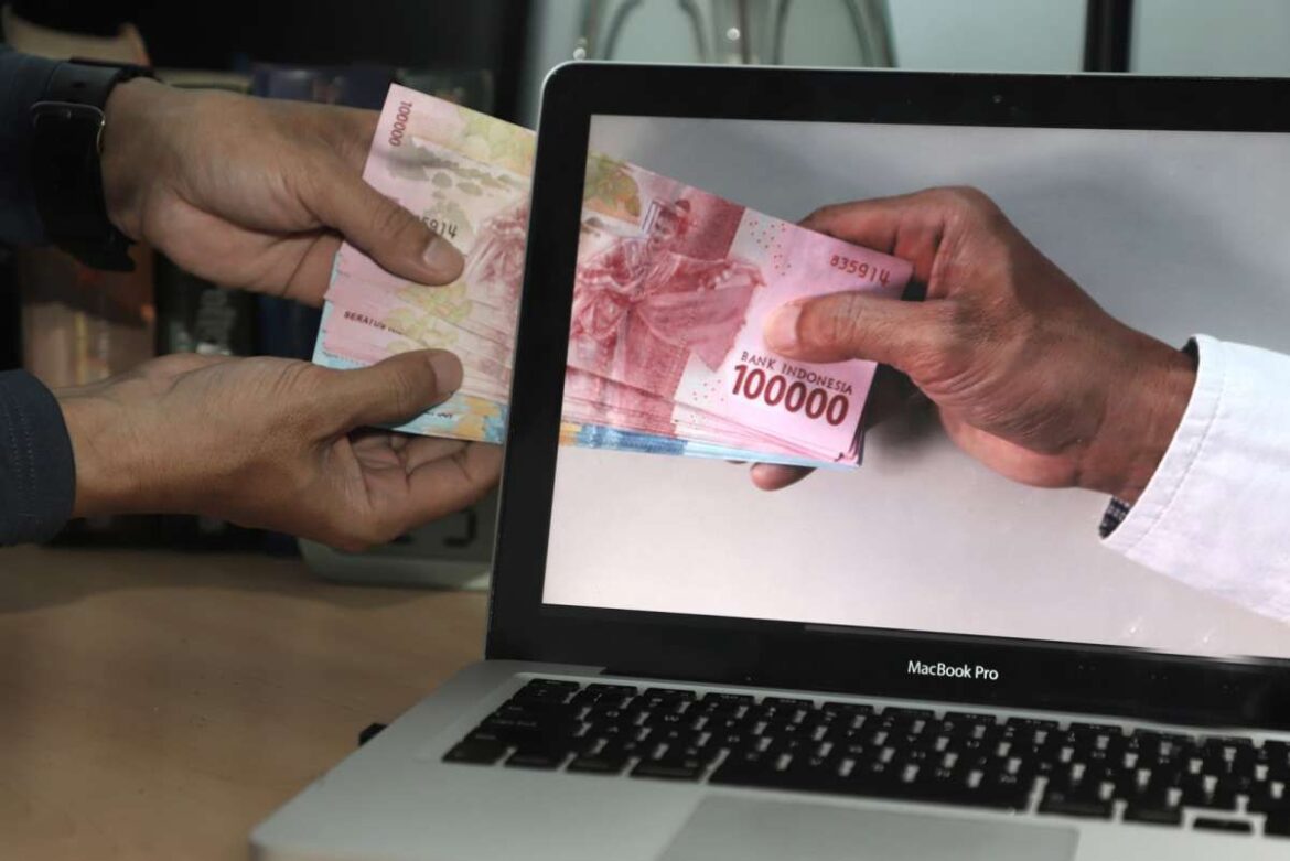 Layanan Pendanaan Bersama Berbasis Teknologi Informasi (LPBBTI) atau fintech peer to peer (P2P) lending