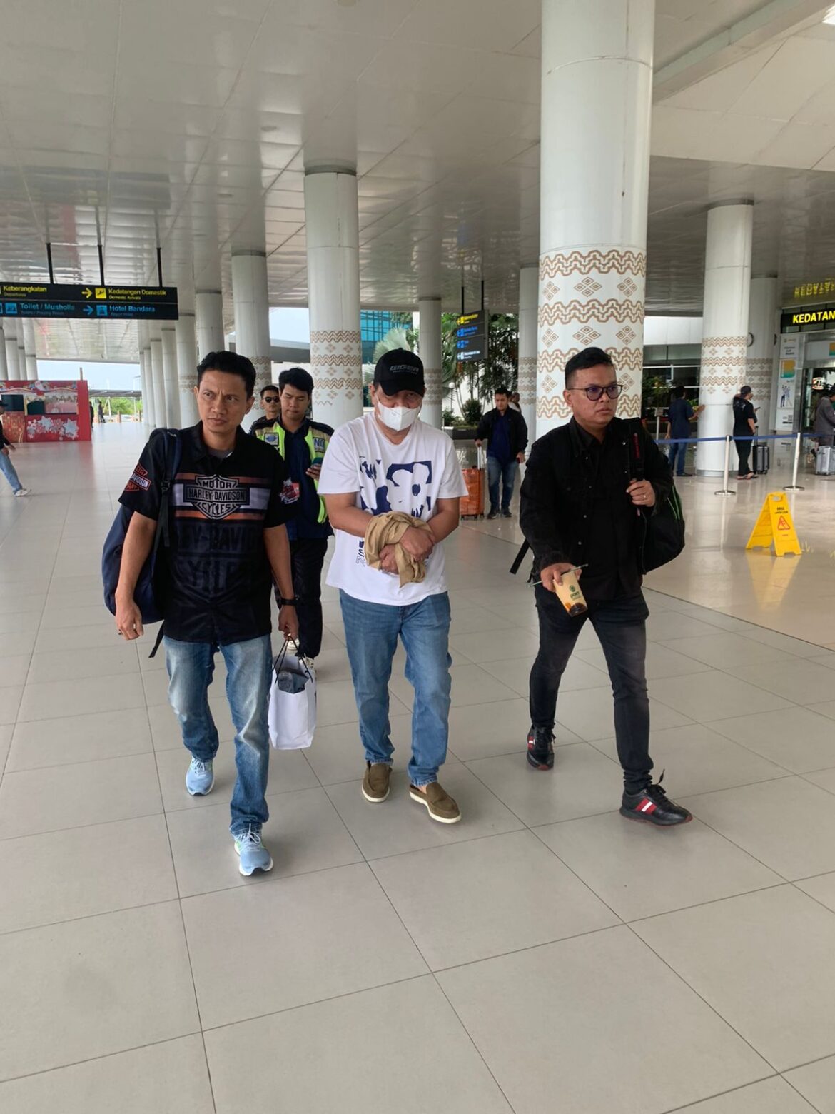 Irwan Baramuli DPO sejak tahun 2014 saat sampai di Bandahara Syamsudin Noor Banjarbaru usai ditangkap di Senayan City Jakarta.