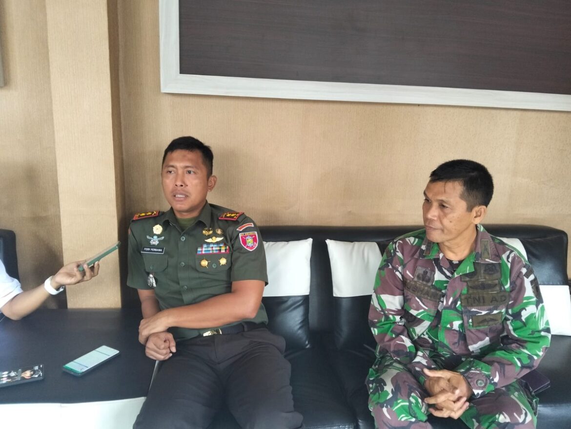 Wawancara Dandim 1002/HST saat menjelaskan permasalahan teknis MGB di HST (Humas Kodim).