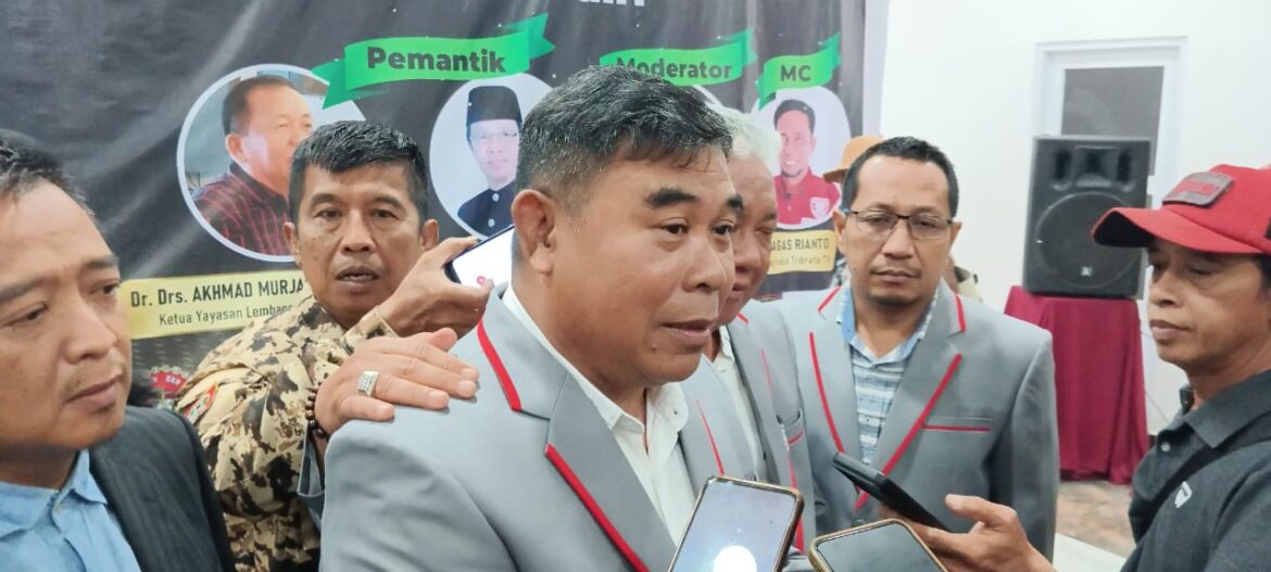 Ketua Umum Forum Kerukunan dan Pemerhati Warga Kalimantan (FKPWK) Adv. Rahmad Fadillah, SH