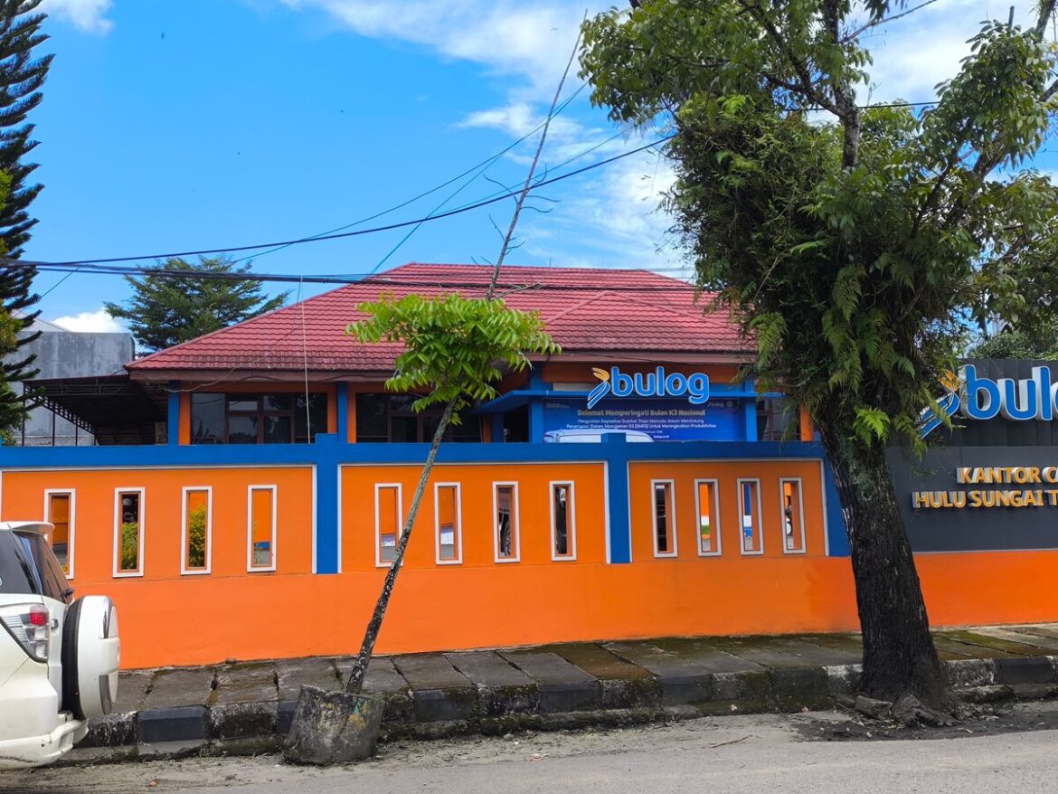 Kantor Bulog Kabupaten HST.(foto : yufanata/brt)