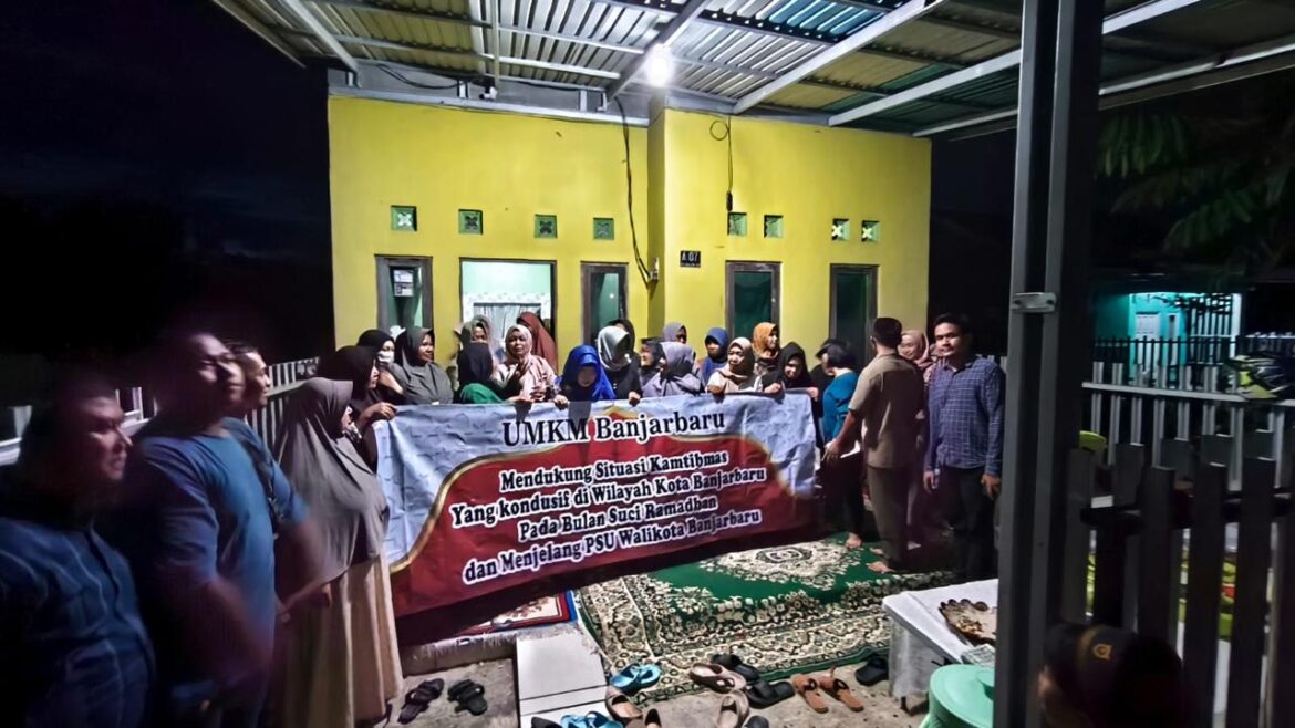 Ratusan penggiat Usaha Mikro, Kecil dan Menengah (UMKM) mendukung situasi yang kondusif di wilayah Kota Banjarbaru