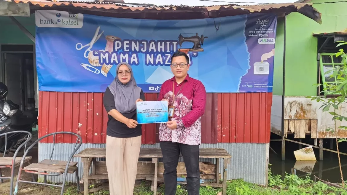 UPZ Bank Kalsel menyalurkan bantuan bagi pelaku UMKM di Banjarmasin