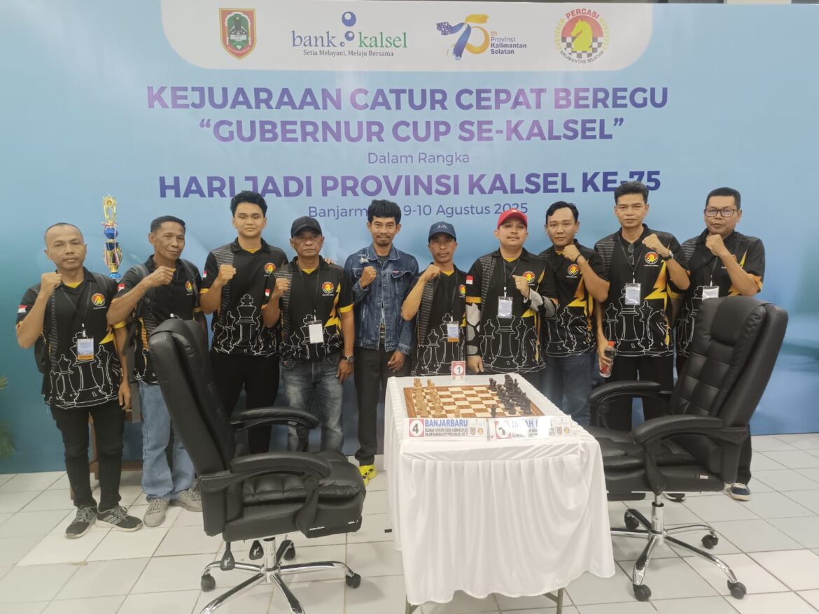 Pecatur Tala yangmengikuti Kejuaraan Catur Cepat Beregu Gubernur Cup se Kalsel pada 9-10 Agustus 2025 di Aula Bank Kalsel, Banjarmasin. (foto: Tolah/brt)