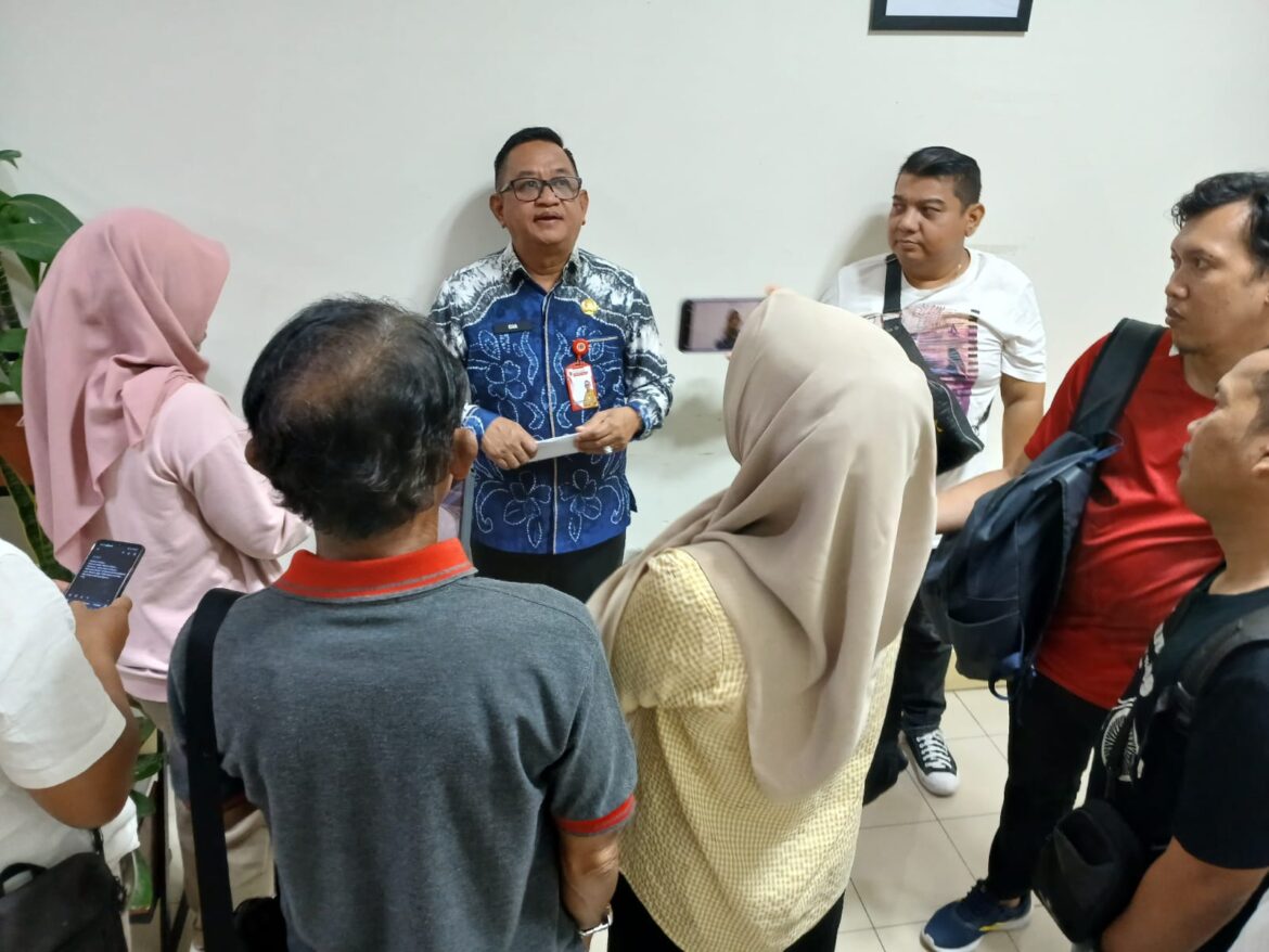 Kepala Dinas Perdagangan Provinsi Kalsel Ahmad Bagiawan, S.Pd, MM.(foto : sophan/brt)