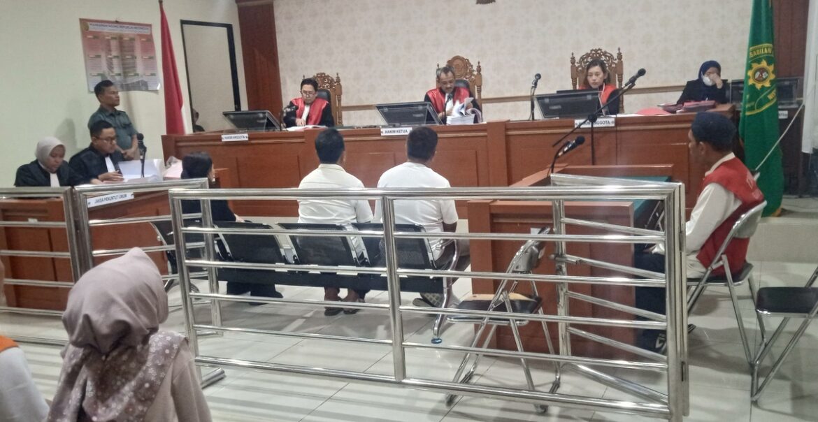 Usai membacakan dakwaan, JPU menghadirkan tiga saksi untuk terdakwa. (Foto Filarianti)
