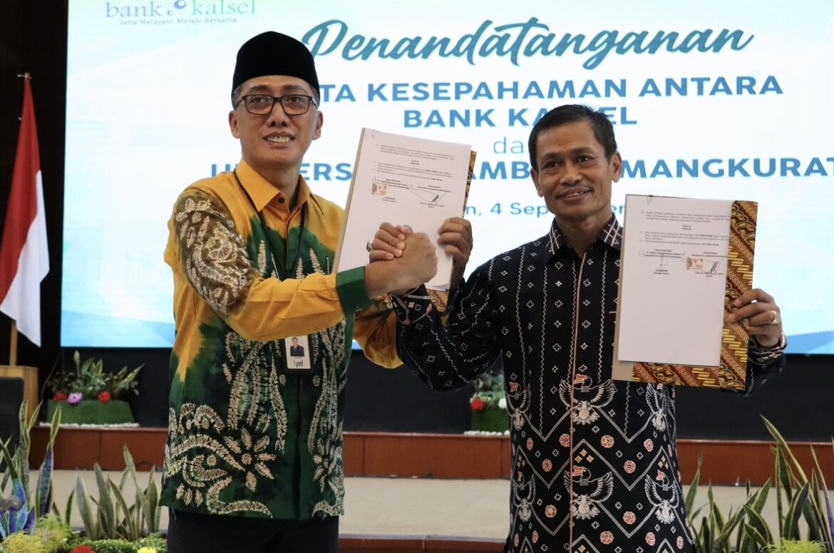 Dirut Bank Kalsel Fachrudin dan Rektor ULM Prof Alim Bachri
