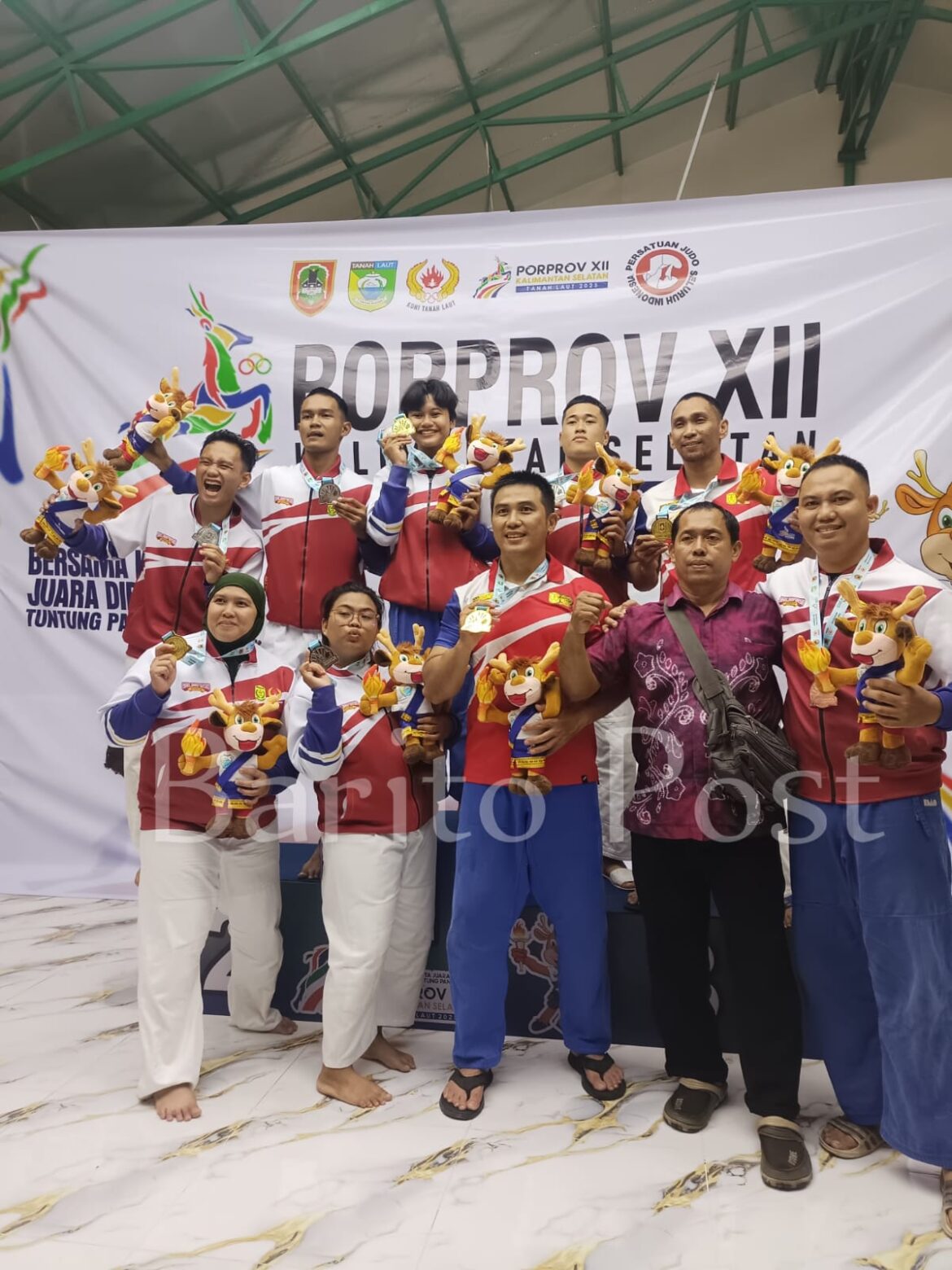 Atlet judo Banjarmasin yang meraih medali pada Porprov XII Kalsel 2025 di Tanah Laut. (foto: Tolah/brt)