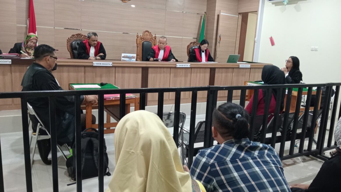 Majelis hakim yang diketuai Indra Meinantha Vidi akhirnya menunda pembacaan vonis untuk Melisa Tiktoker dengan alasan belum siap
