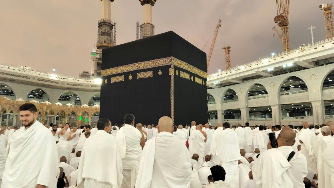 Tunaikan Haji dan Umrah