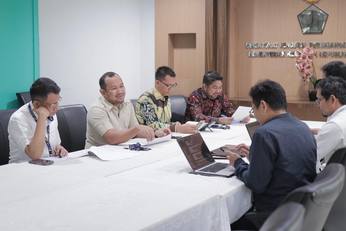 Wakil Ketua DPRD Provinsi Kalsel H Muhammad Alpiya Rakhman, SE, MM memimpin sebagian anggota Banggar DPRD Kalsel koordinasi ke DJPK Kemenkeu RI.(foto : humasdprdkalsel)