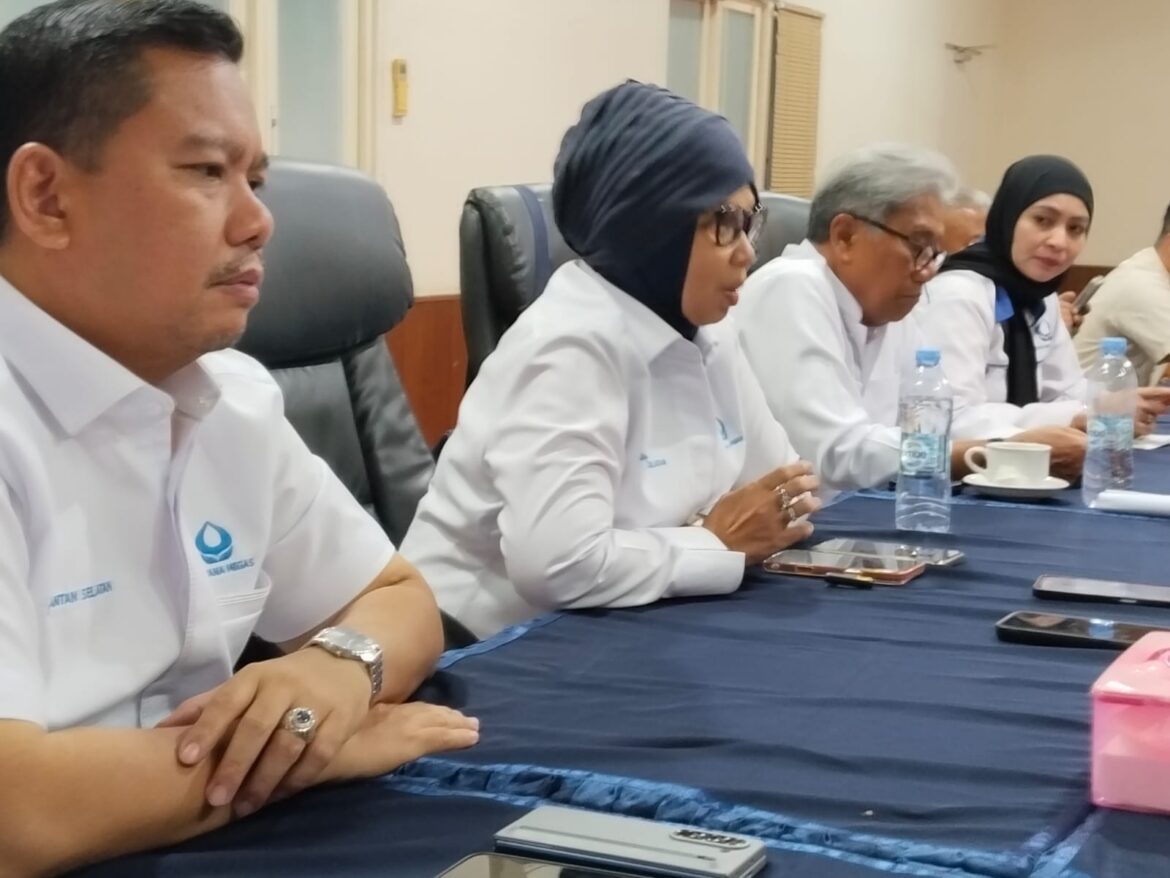 Hj Muliana Yuniar Ketua Himpunan Wiraswasta Nasional Minyak dan Gas Bumi (Hiswana Migas) Kalimantan Selatan (Kalsel) Didampingi Pengurus