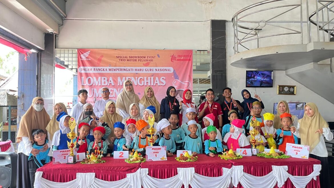 Lomba Menghias Tumpeng Jadi Momen Kebersamaan
