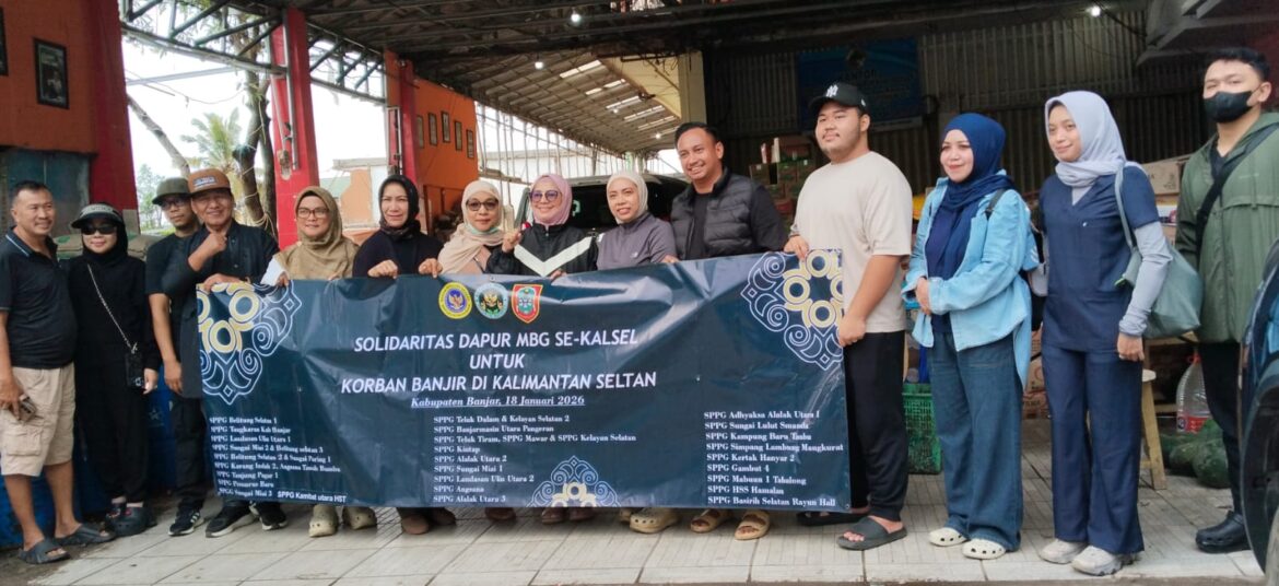 750 Paket Sembako Disalurkan di Desa Pembantanan Kecamatan Sungai Tabuk untuk Korban Banjir