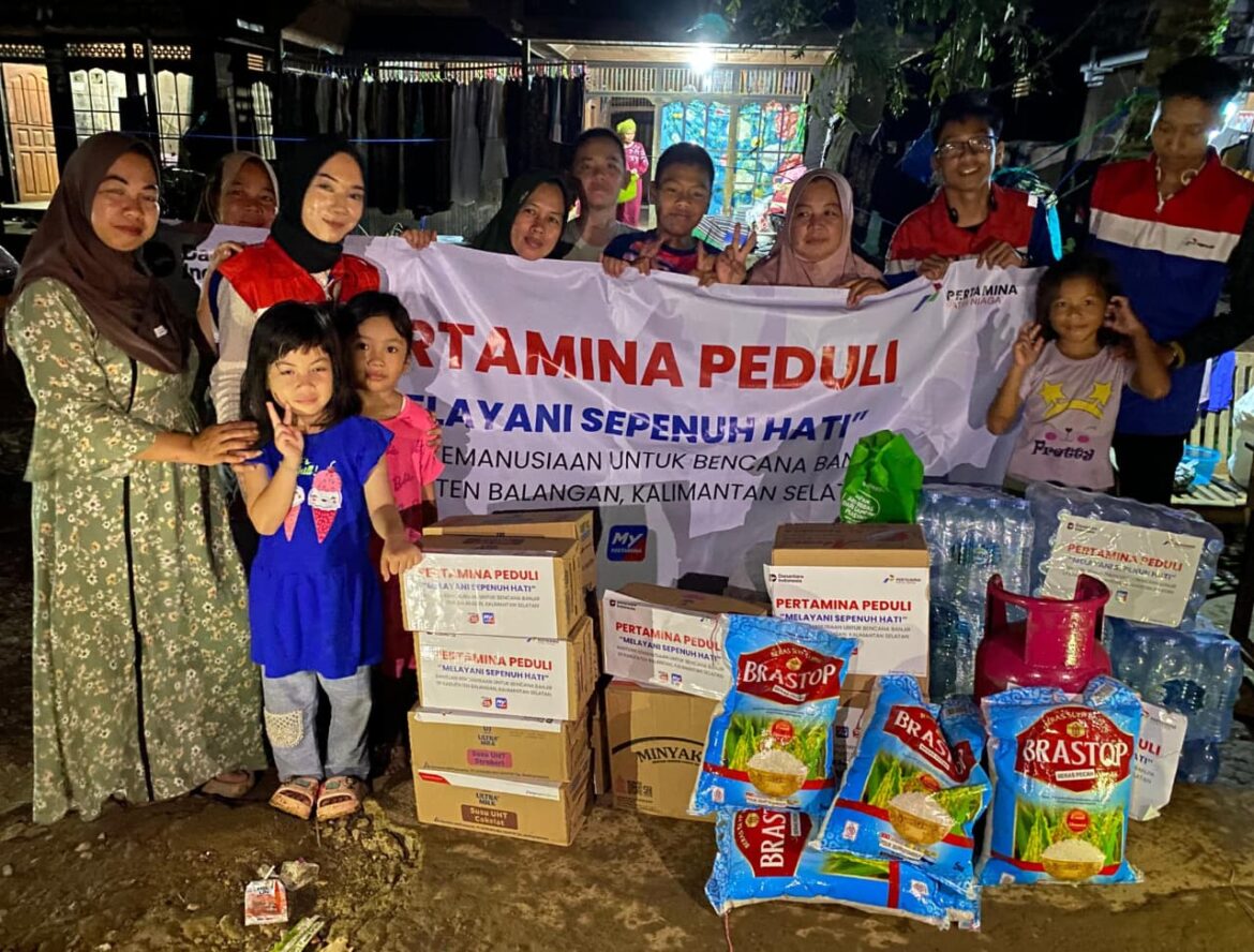 Salurkan Bantuan Kemanusiaan bagi Korban Banjir di Kabupaten Balangan