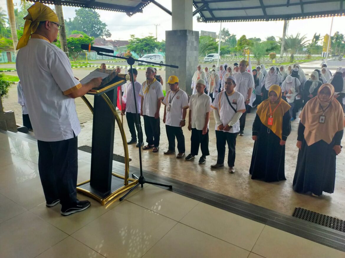 KUKUHKAN PENGURUS-Majelis Pengurus Daerah Ikatan Praktisi Thibb Nabawi Indonesia (MPD IPTNI) Kalsel resmi dideklarasikan dan dikukuhkan di Asrama Haji Banjarbaru.(foto : ist)