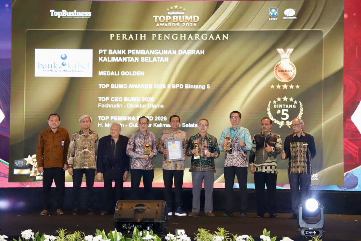 Bank Kalsel kembali menorehkan prestasi membanggakan di tingkat nasional dengan meraih sejumlah penghargaan dalam ajang TOP BUMD Awards 2026