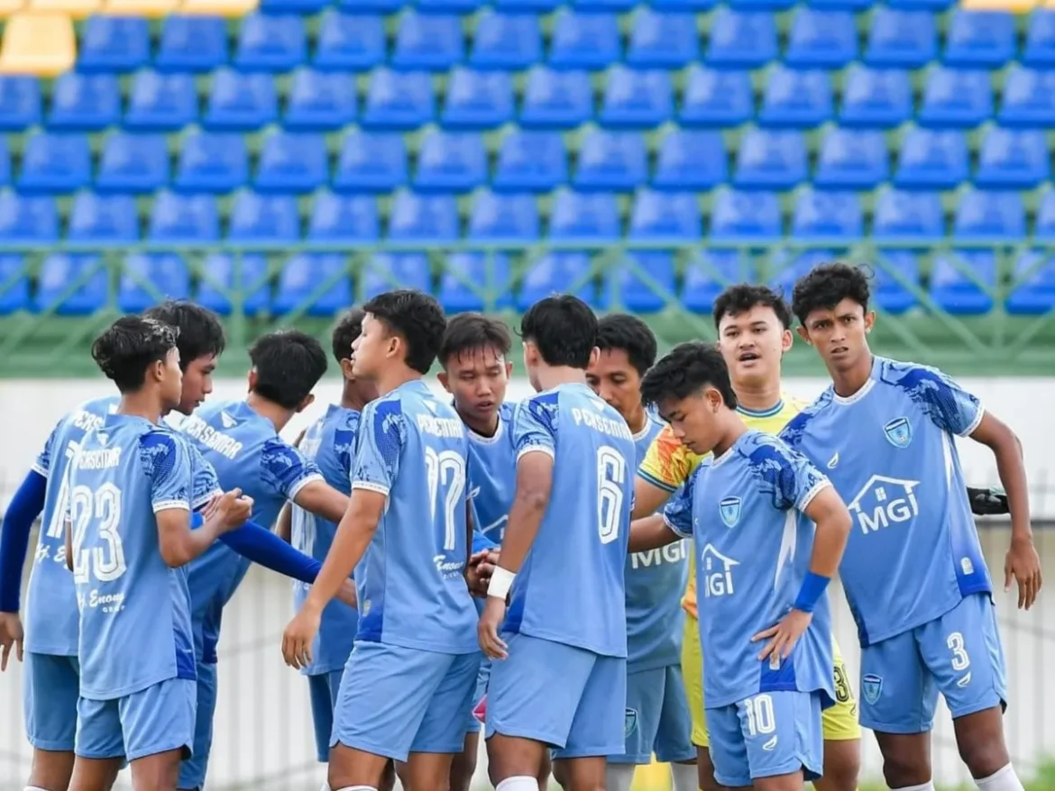 Teks: Pertandingan Persemar Martapura saat berlaga di Liga 4 Kalimantan Selatan. Kalsel hanya mendapat satu tiket musim ini untuk bertanding di zona Nasional. (foto: ist/brt)