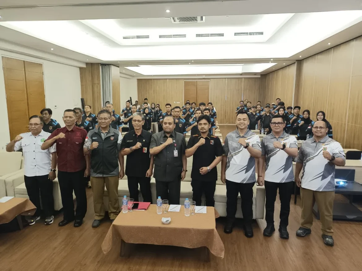 Teks: Program pelatihan wasit dan juri menembak, panahan dan panjat tebing yang digelar Dispora Kalsel, Selasa (28/7/2026) di Hotel TreePark Banjarmasin. (foto: Tolah)