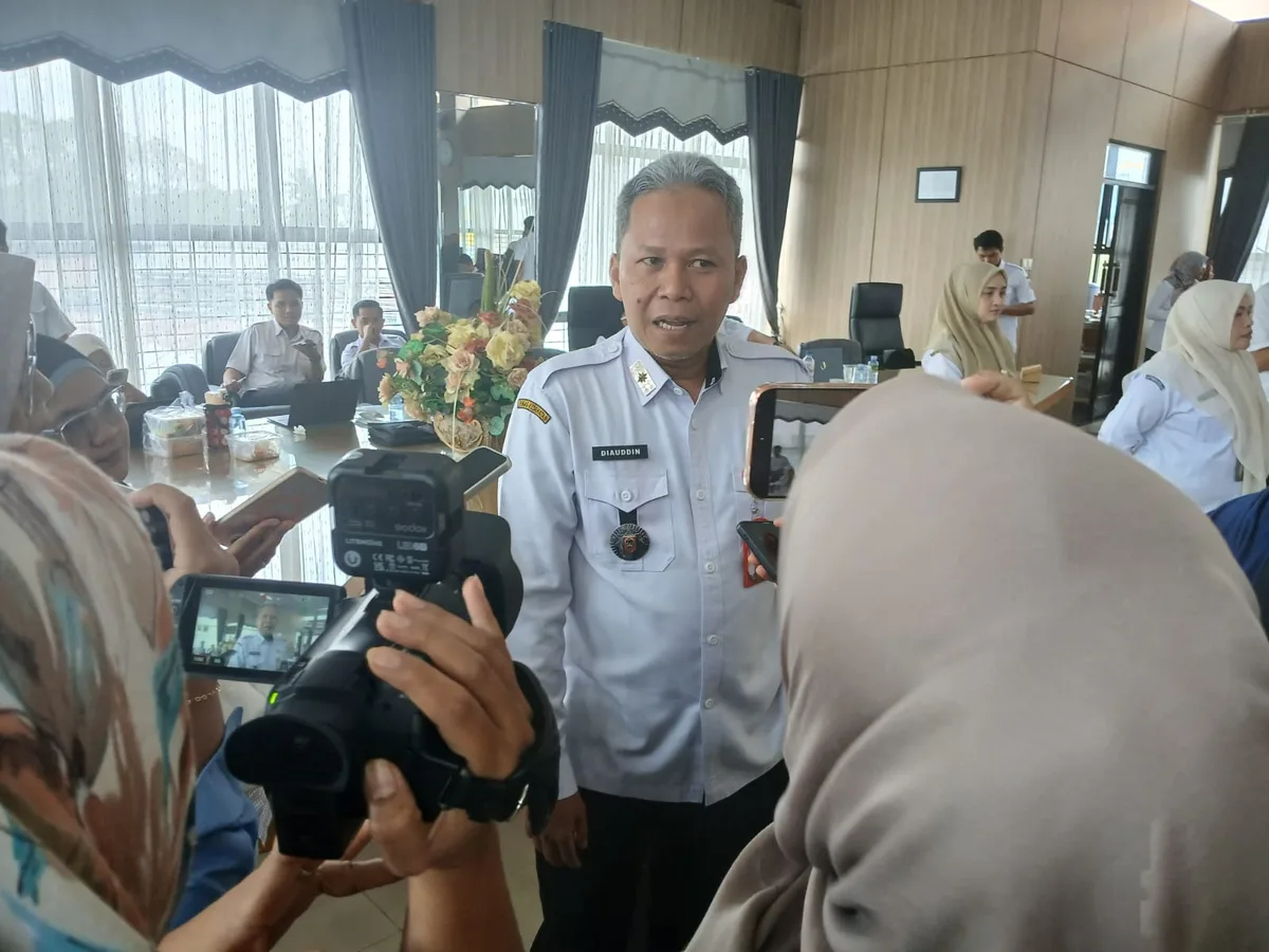 Ketua DPRD Provinsi Kalsel Dr H Supian HK, SH, MH.(foto : sophan/brt)