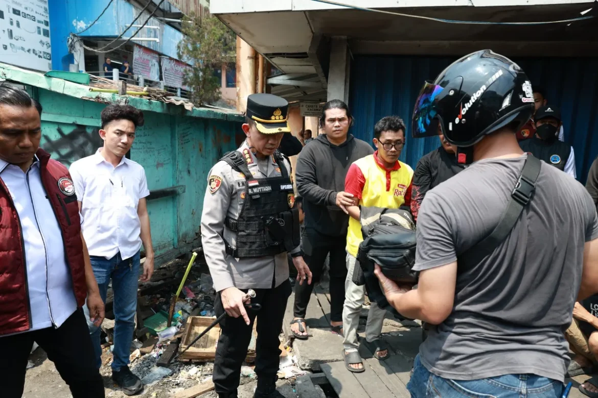 GIAT KRYD - Kegiatan Rutin Yang Ditingkatkan (KRYD) Polresta Banjarmasin dipimpin Kapolresta Kombes Pol Riza Muttaqin dan jajarannya berhasil mengamankan dua pelaku